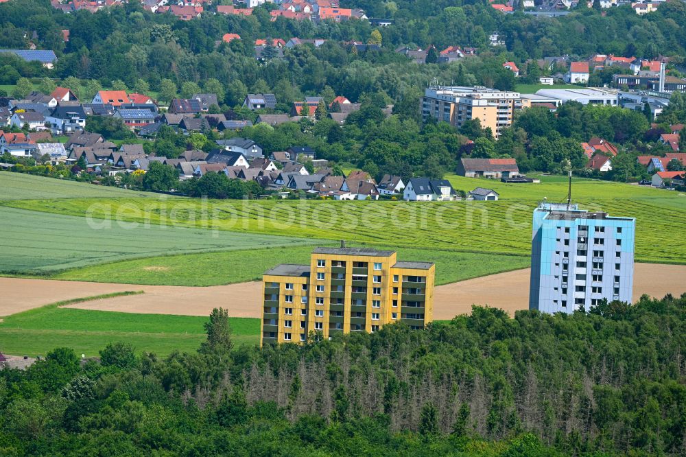 Aerial photograph Lemgo - Skyscrapers in the residential area of industrially manufactured settlement on street Biesterbergweg in the district Laubke in Lemgo in the state North Rhine-Westphalia, Germany