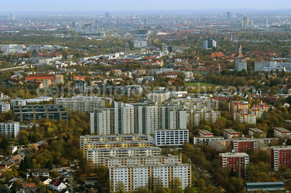 Aerial photograph München - Residential area of industrially manufactured settlement in the district Aubing in Munich in the state Bavaria, Germany
