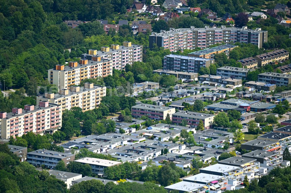 Aerial image Kiel - High-rise buildings in the residential area of an industrially manufactured prefabricated housing estate on Franzensbader Strasse in the district of Elmschenhagen in Kiel in the state Schleswig-Holstein, Germany