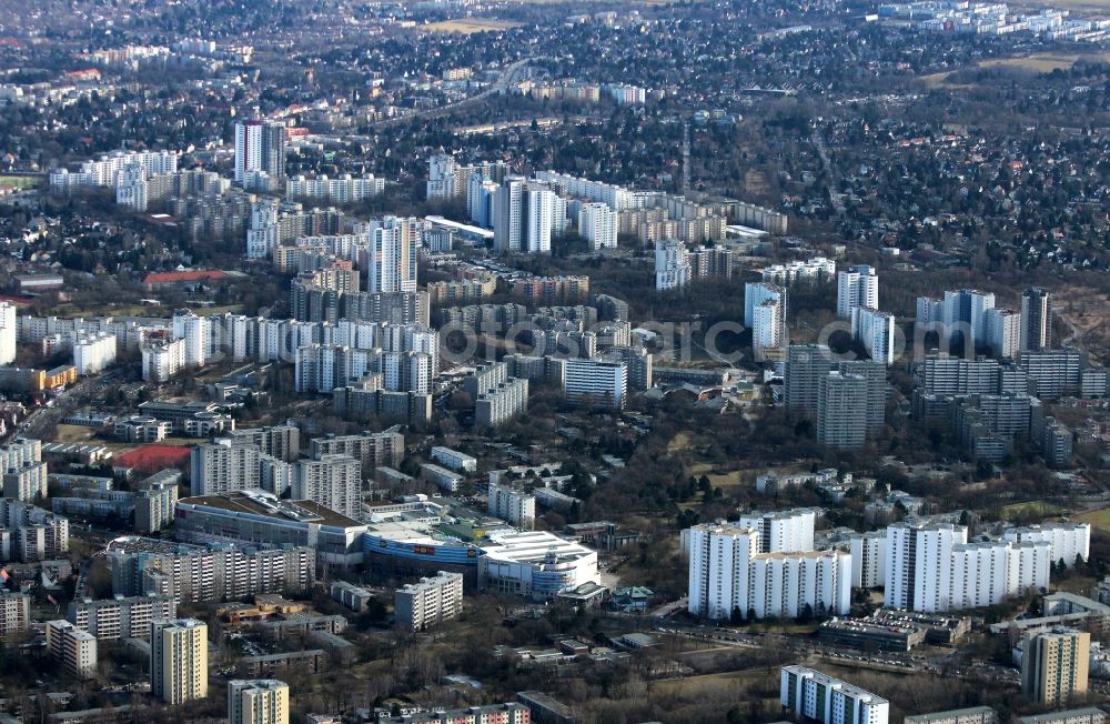 Aerial photograph Berlin - Skyscrapers in the residential area of industrially manufactured settlement in the district Gropiusstadt in Berlin