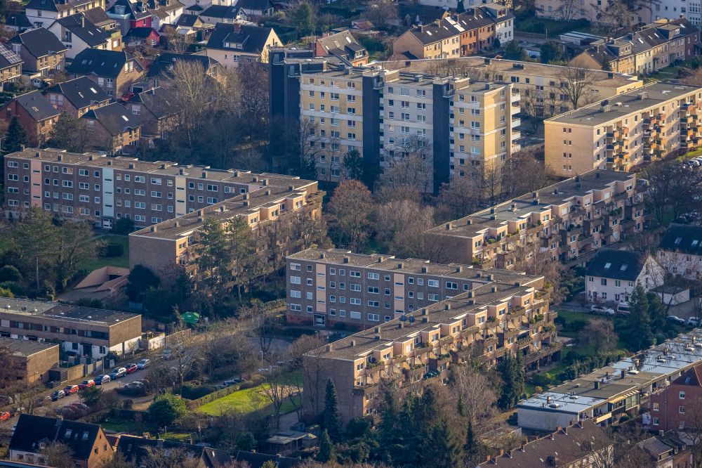 Duisburg from above - Residential area of industrially manufactured settlement in the district Grossenbaum in Duisburg at Ruhrgebiet in the state North Rhine-Westphalia, Germany