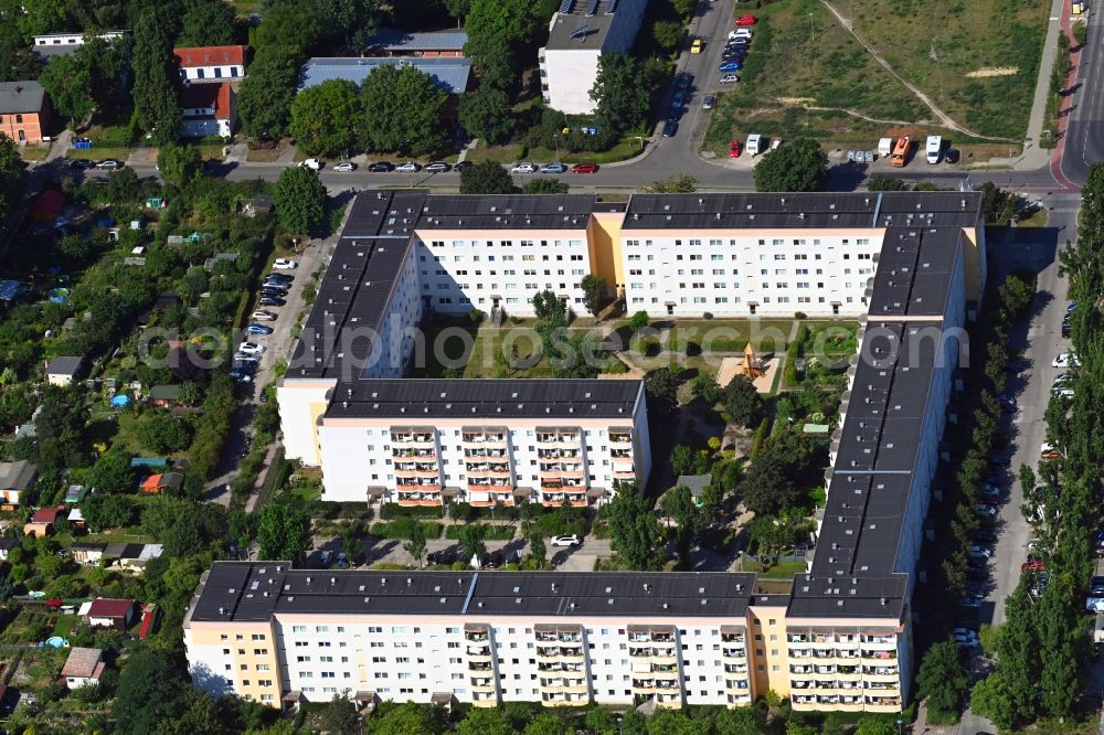 Berlin from above - Skyscrapers in the residential area of industrially manufactured settlement Alte Hellersdorfer Strasse in the district Hellersdorf in Berlin
