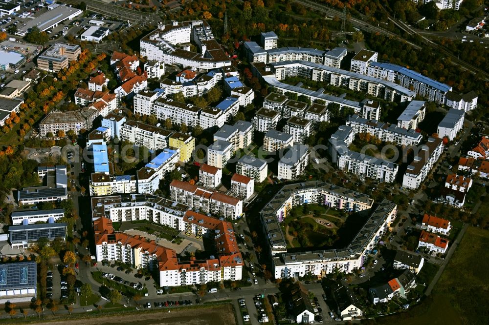 Mannheim from above - Skyscrapers in the residential area of industrially manufactured settlement in the district Kaefertal in Mannheim in the state Baden-Wuerttemberg, Germany