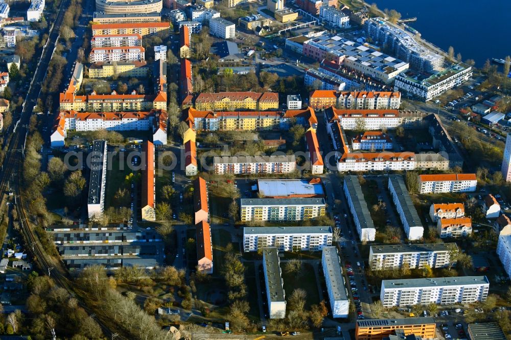 Potsdam from above - Skyscrapers in the residential area of industrially manufactured settlement in the district Potsdam West in Potsdam in the state Brandenburg, Germany