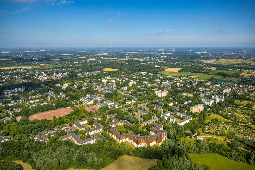 Dortmund from above - Skyscrapers in the residential area of industrially manufactured settlement in the district Scharnhorst-Ost in Dortmund in the state North Rhine-Westphalia, Germany