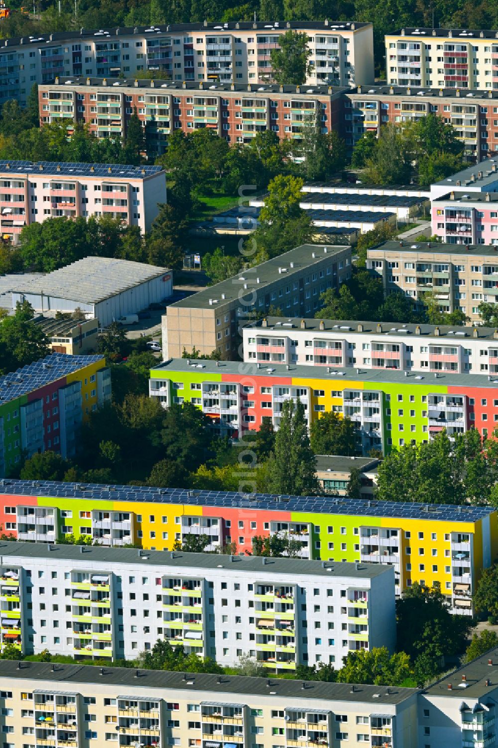 Aerial image Halle (Saale) - Residential area of an industrially manufactured prefabricated housing estate on Albert-Roth-Strasse in the Silberhoehe district in Halle (Saale) in the state Saxony-Anhalt, Germany