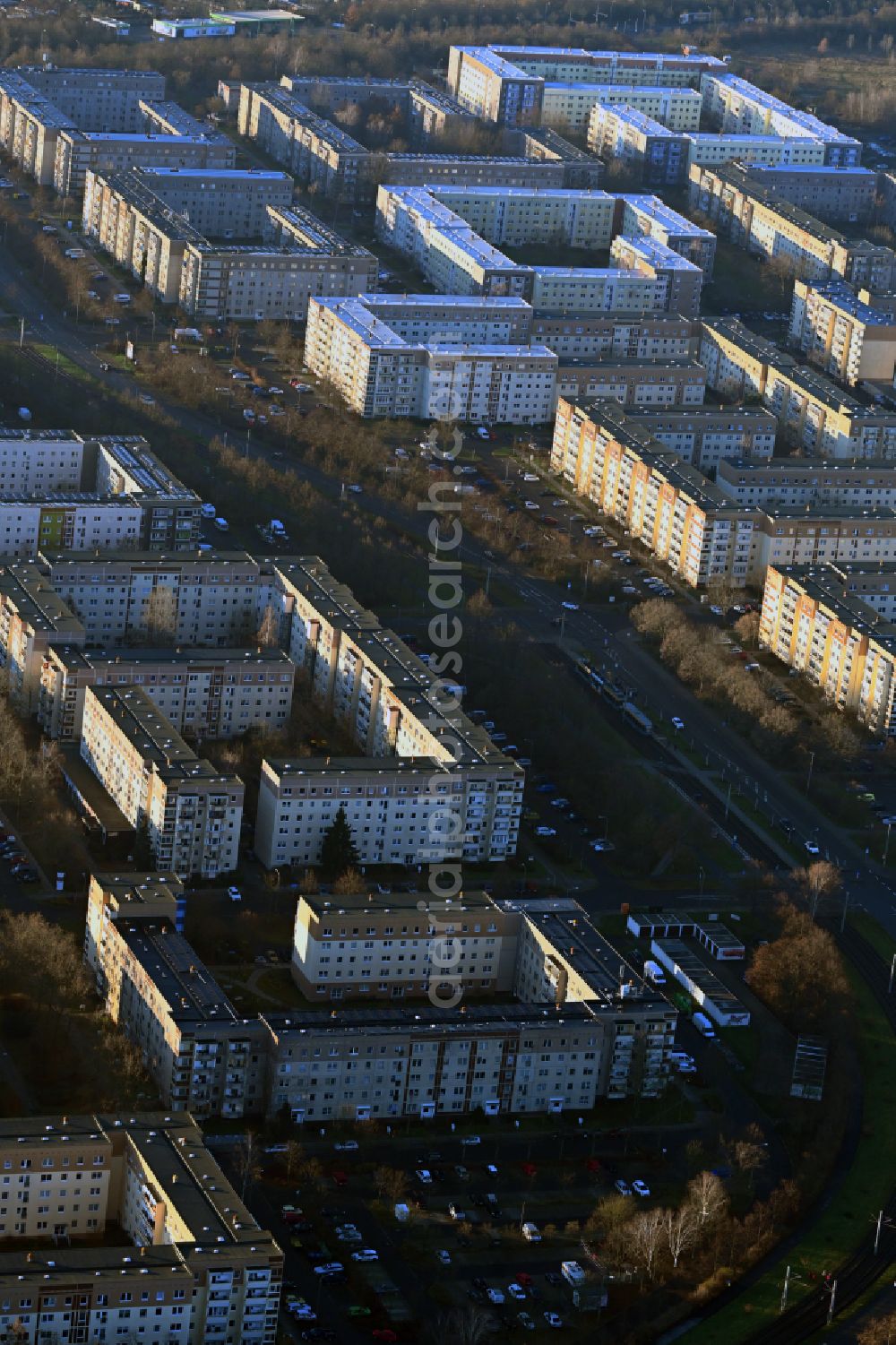 Aerial image Leipzig - Skyscrapers in the residential area of industrially manufactured settlement destrict Paunsdorf in Leipzig in the state Saxony