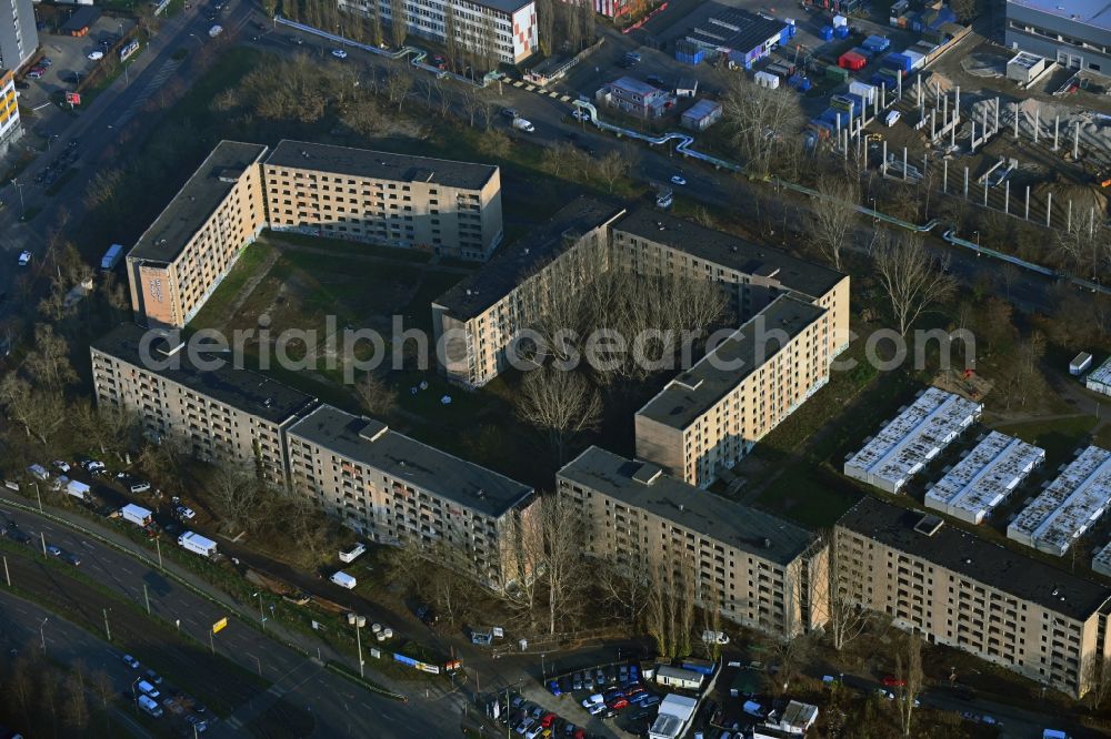 Aerial image Berlin - Building ruin of the empty prefabricated apartment building Wartenberger Strasse - Wollenberger Strasse in the district Hohenschoenhausen in Berlin, Germany