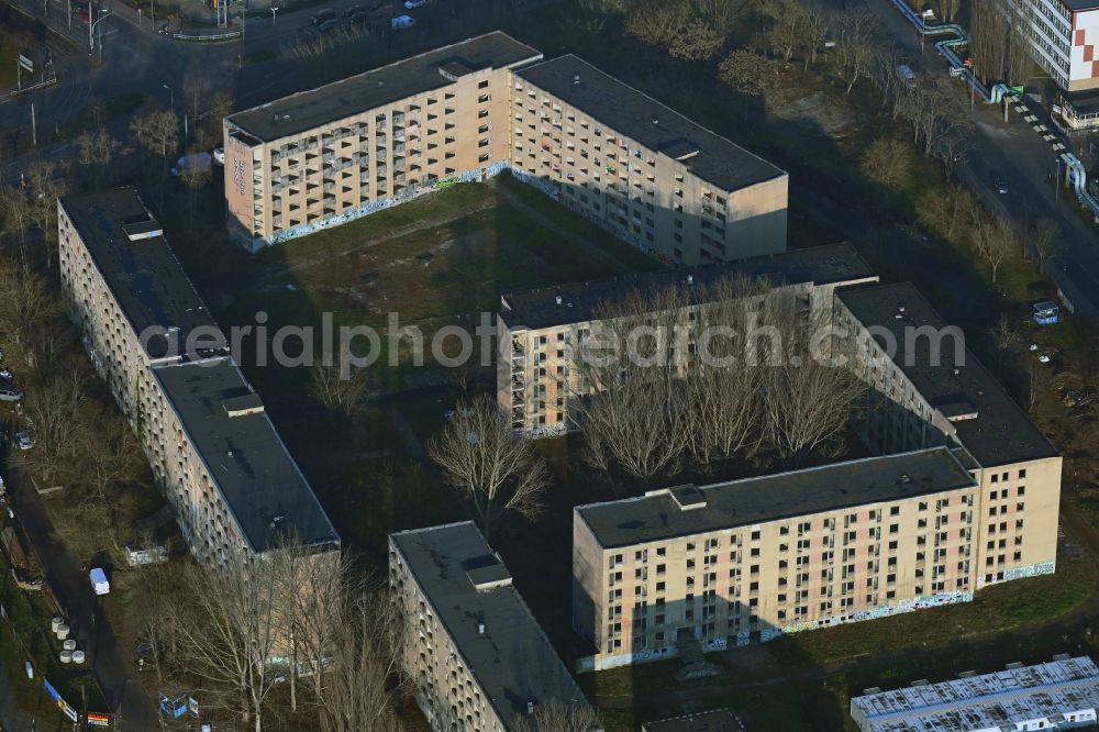 Aerial photograph Berlin - Building ruin of the empty prefabricated apartment building Wartenberger Strasse - Wollenberger Strasse in the district Hohenschoenhausen in Berlin, Germany