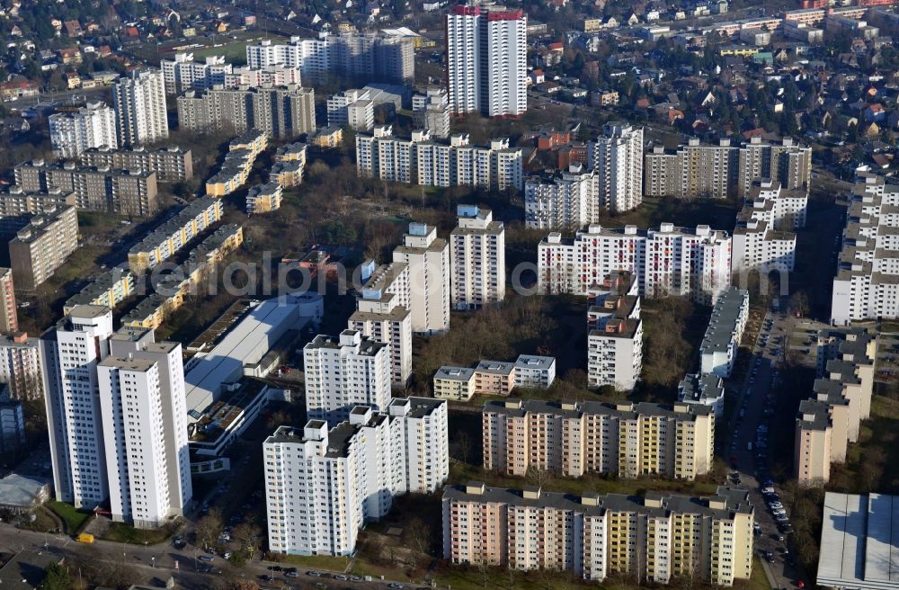 Aerial image Berlin - View of residential buildings in the district Gropiusstadt in Berlin