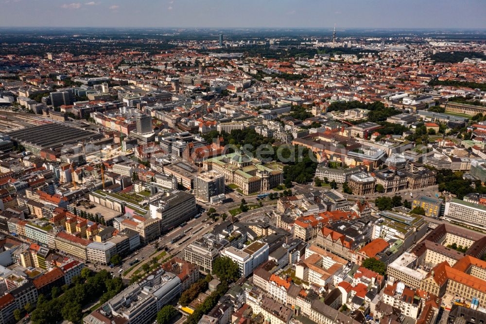 Aerial photograph München - Ensemble space an place Karlsplatz - Stachus in the inner city center in Munich in the state Bavaria, Germany