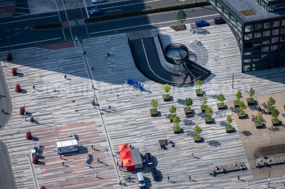 Aerial image Duisburg - Ensemble space an place Portsmouthplatz in the inner city center in the district Dellviertel in Duisburg at Ruhrgebiet in the state North Rhine-Westphalia, Germany