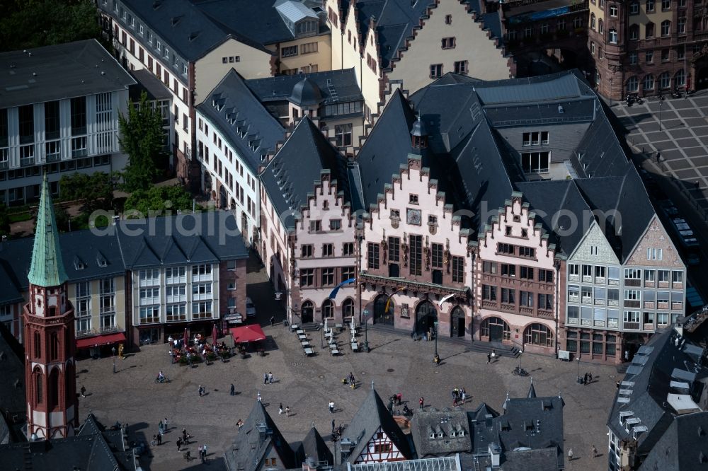 Aerial photograph Frankfurt am Main - Ensemble space Roemerberg in the inner city center in the district Innenstadt in Frankfurt in the state Hesse, Germany