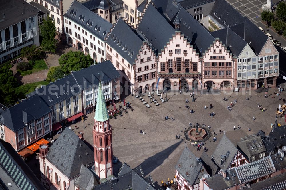 Aerial image Frankfurt am Main - Ensemble space Roemerberg in the inner city center in the district Innenstadt in Frankfurt in the state Hesse, Germany