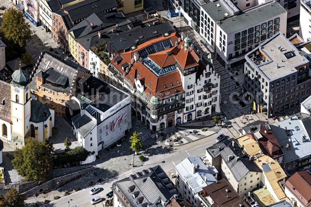 Kufstein from the bird's eye view: Ensemble space an place Stadtplatz in the inner city center in Kufstein in Tirol, Austria