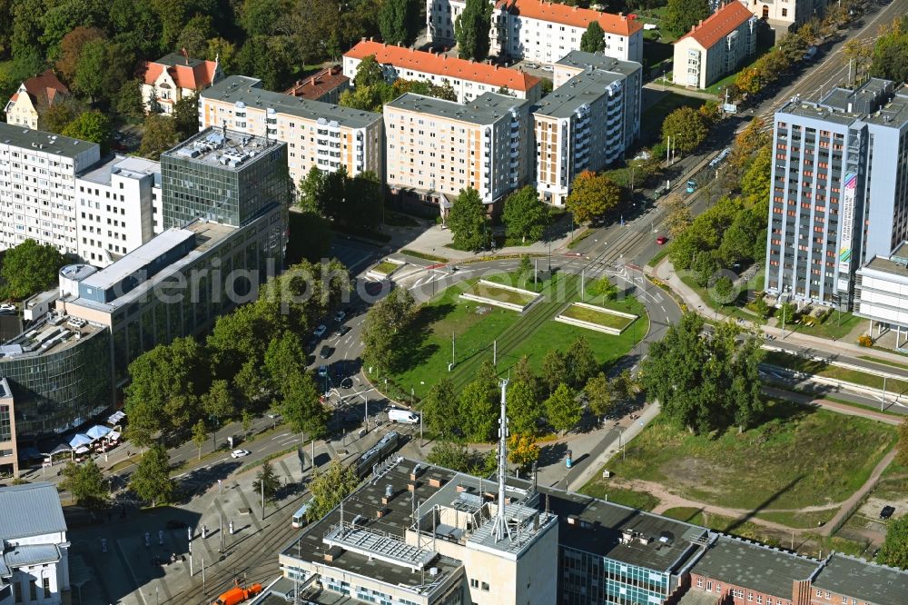 Magdeburg from above - Ensemble space Universitaetsplatz - Erzberger Strasse - Walther-Rathenau-Strasse in the inner city center in the district Alte Neustadt in Magdeburg in the state Saxony-Anhalt, Germany