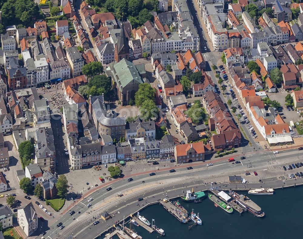 Aerial photograph Flensburg - Ensemble space between Hafen and Fussgaengerzone in the inner city center in Flensburg in the state Schleswig-Holstein, Germany