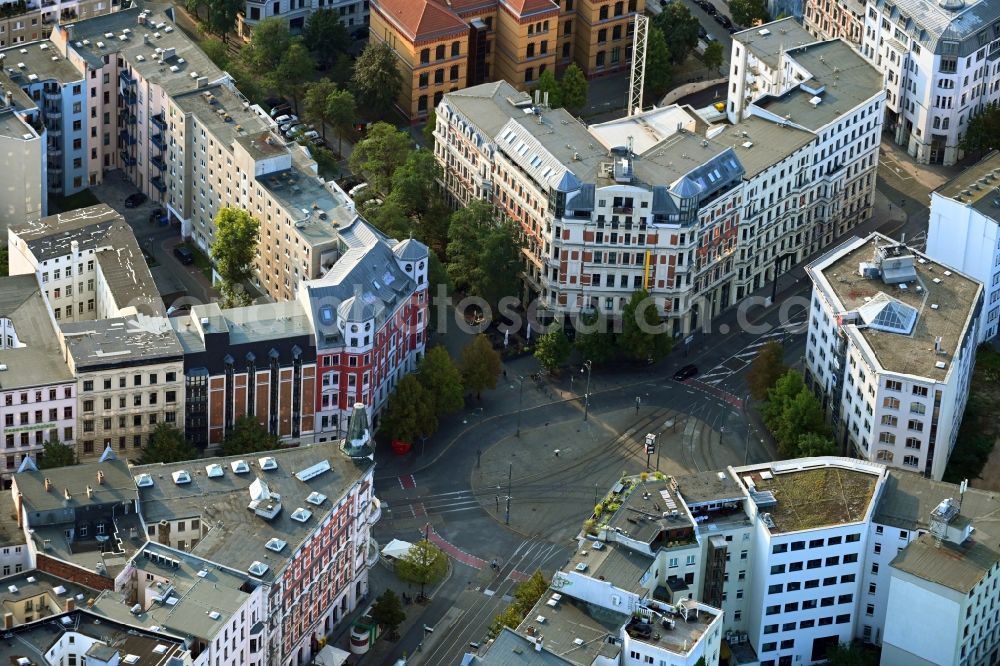 Aerial photograph Magdeburg - Circular surface - Place Hasselbachplatz in the district Altstadt in Magdeburg in the state Saxony-Anhalt, Germany