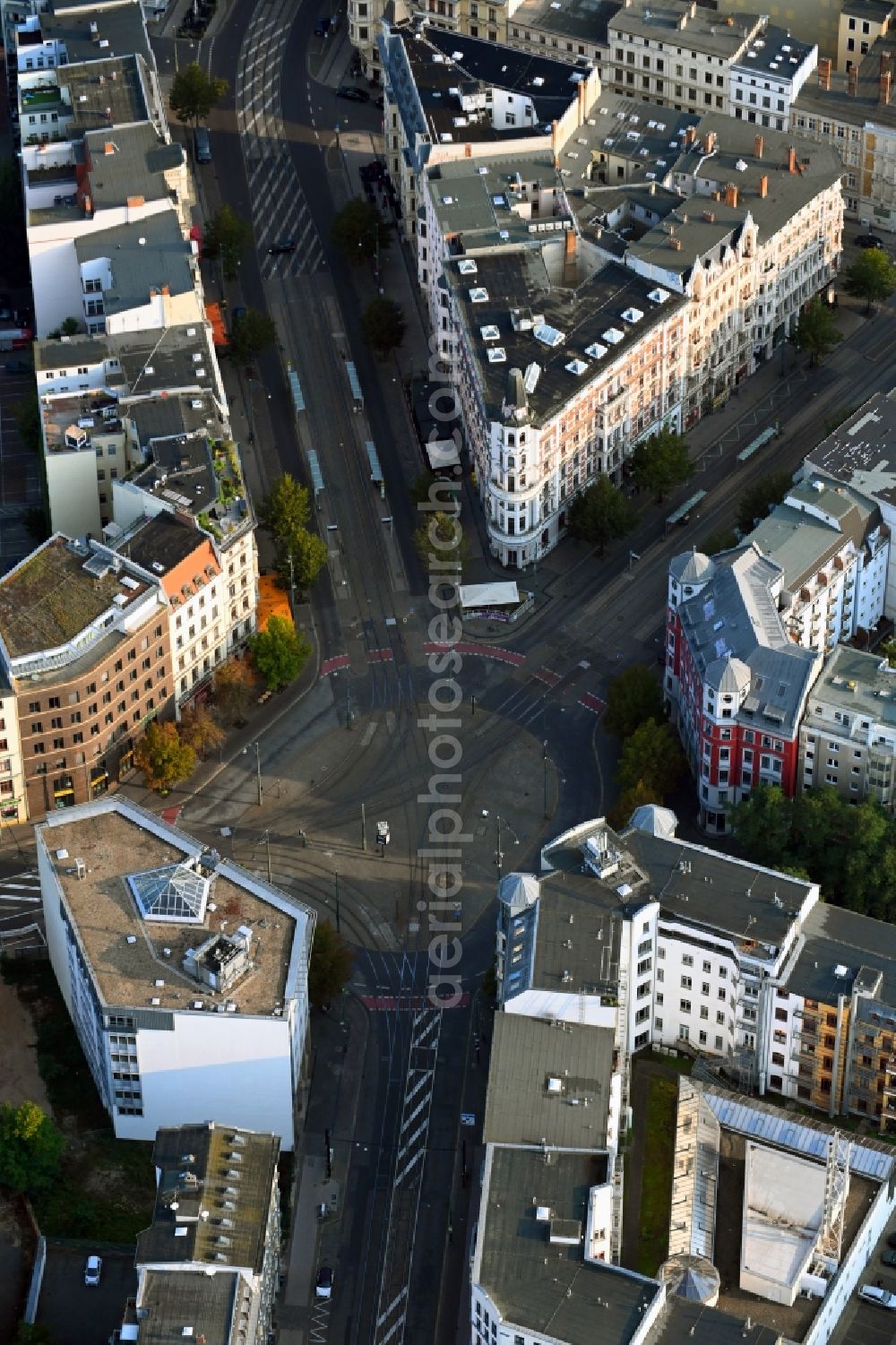 Aerial photograph Magdeburg - Circular surface - Place Hasselbachplatz in the district Altstadt in Magdeburg in the state Saxony-Anhalt, Germany