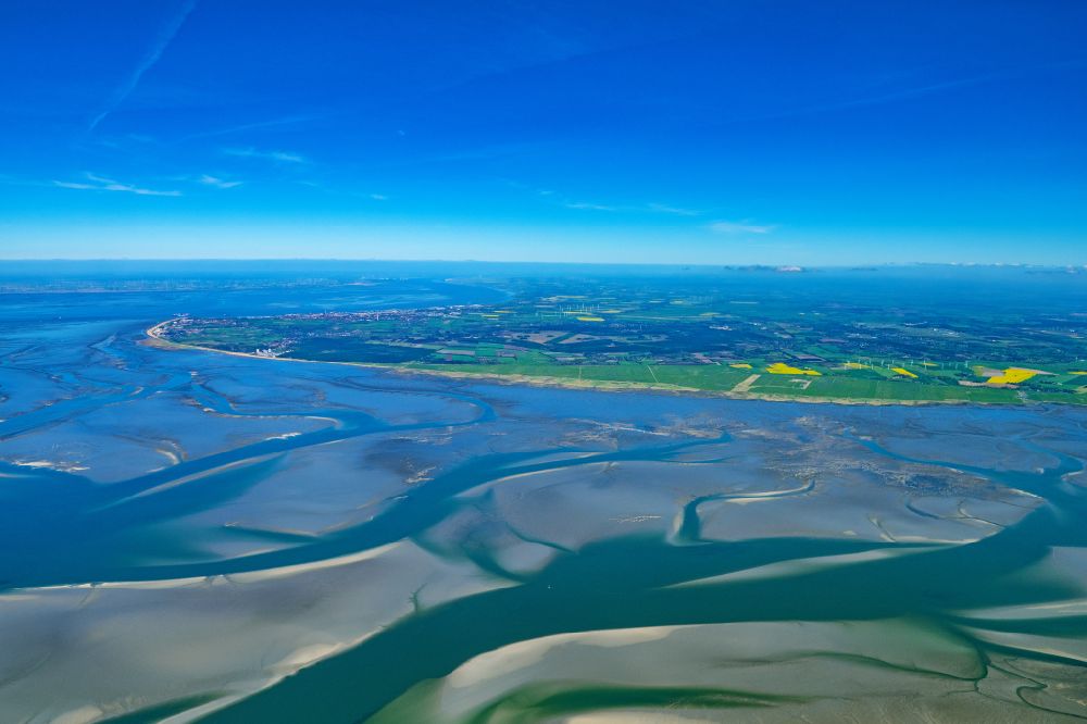 Wurster Nordseeküste from above - Structural landscape with tidal creek formation in the Wadden Sea on the Wurster North Sea coast in the state of Lower Saxony, Germany