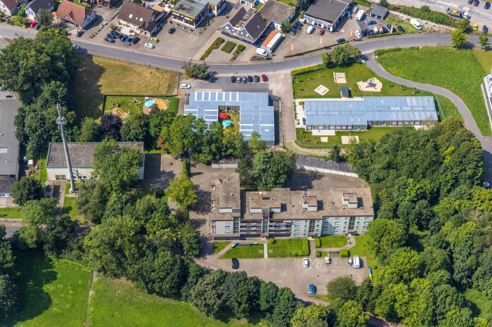 Aerial image Bönen - Temporary container of the daycare center Rappelzappel on Poststrasse in the district of Nordboegge in Boenen in the Ruhr area in the state of North Rhine-Westphalia, Germany