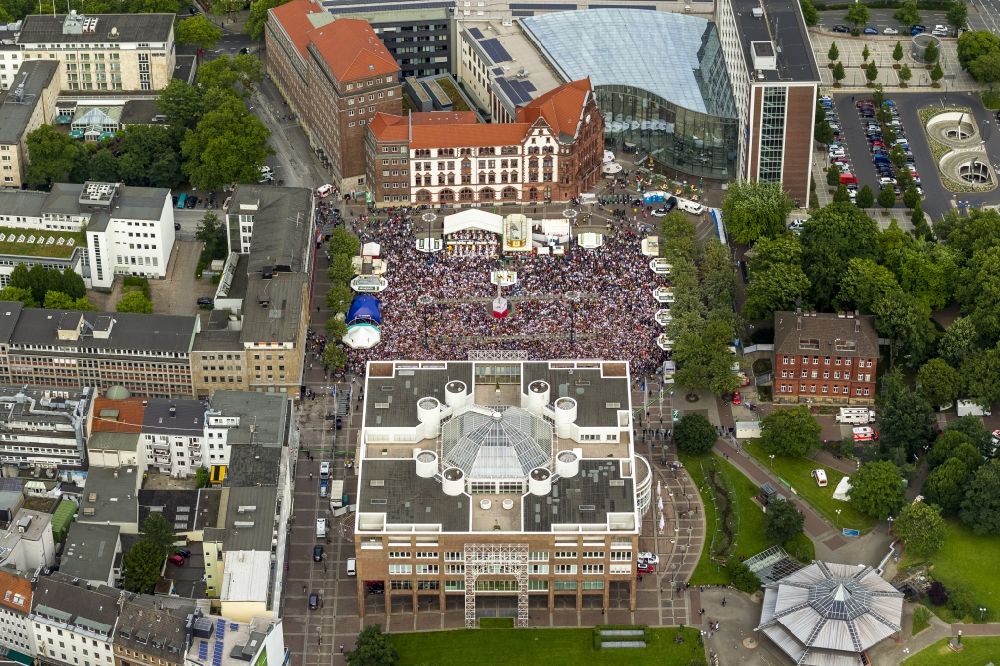 Aerial image Dortmund - Public Viewing - event at the Peace Square between the Town Hall and the City Hall on the occasion of the Football World Cup 2014 in Dortmund in North Rhine-Westphalia