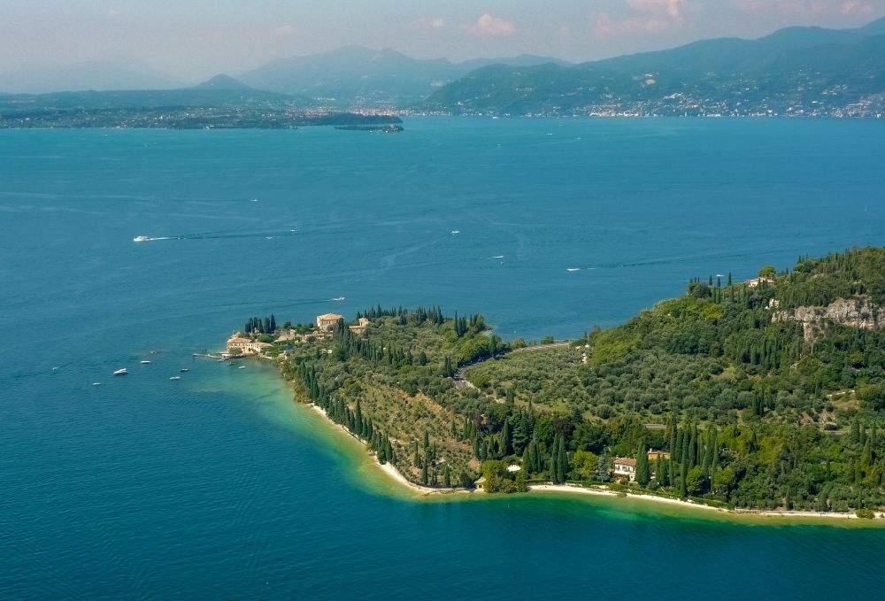Aerial photograph Garda - The headland Punta San Vigilio at the Gardasee in Veneto, Italy