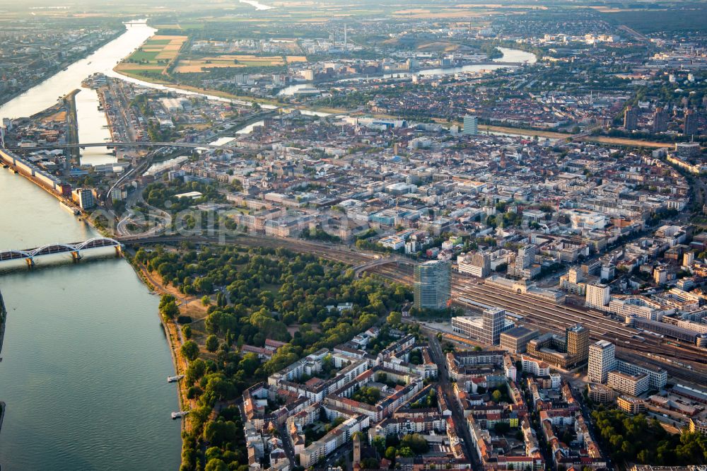 Mannheim from the bird's eye view: City-center betweend the rivers Rhine and Neckar in Mannheim in the state Baden-Wurttemberg, Germany