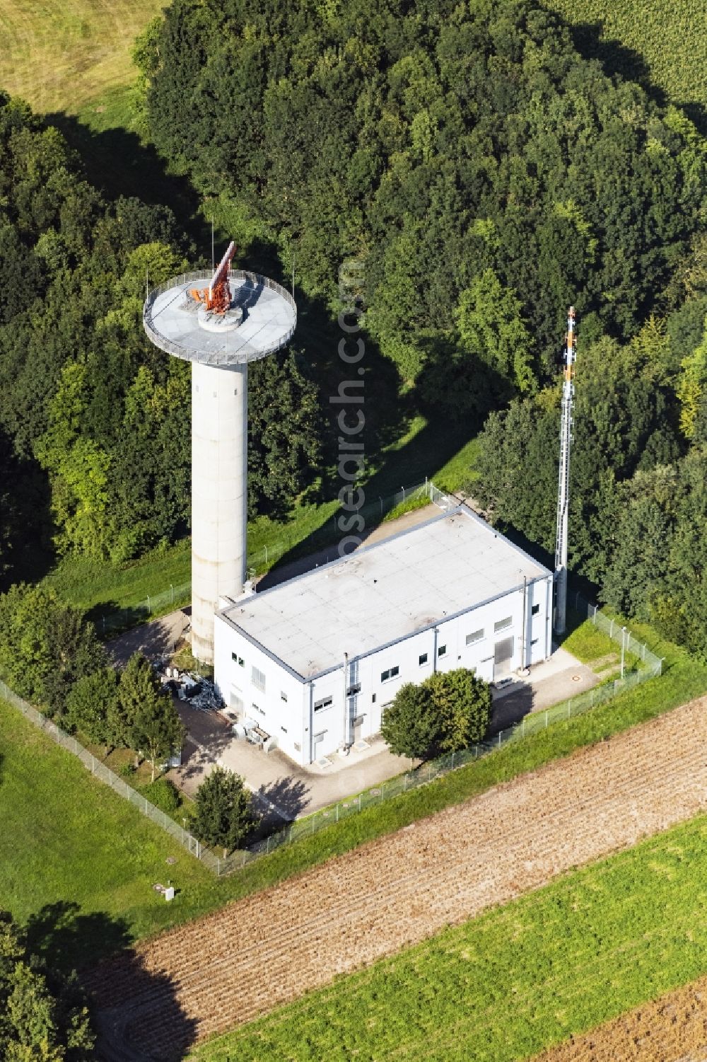 Aerial image Oberding - Radar Antenna Tower air traffic control in the district Notzingermoos in Oberding in the state Bavaria, Germany
