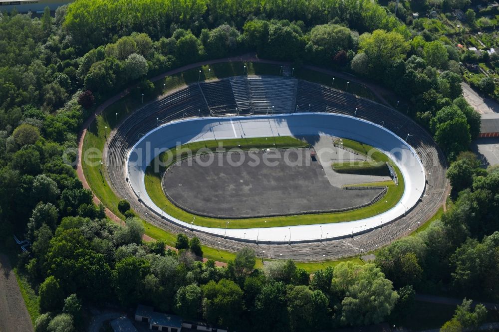 Aerial photograph Chemnitz - Bicycle race track in the Bernsdorf part of Chemnitz in the state of Saxony. The concrete oval track is being refurbished