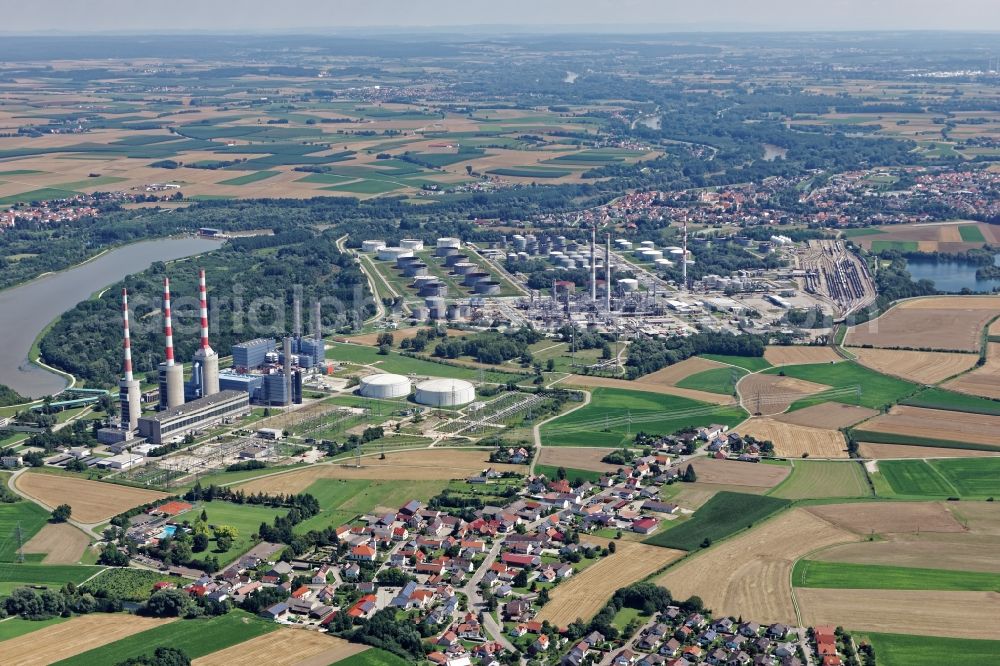 Vohburg an der Donau from above - Refinery equipment and management systems on the factory premises of the chemical manufacturer Bayernoil in Vohburg an der Donau in the state Bavaria