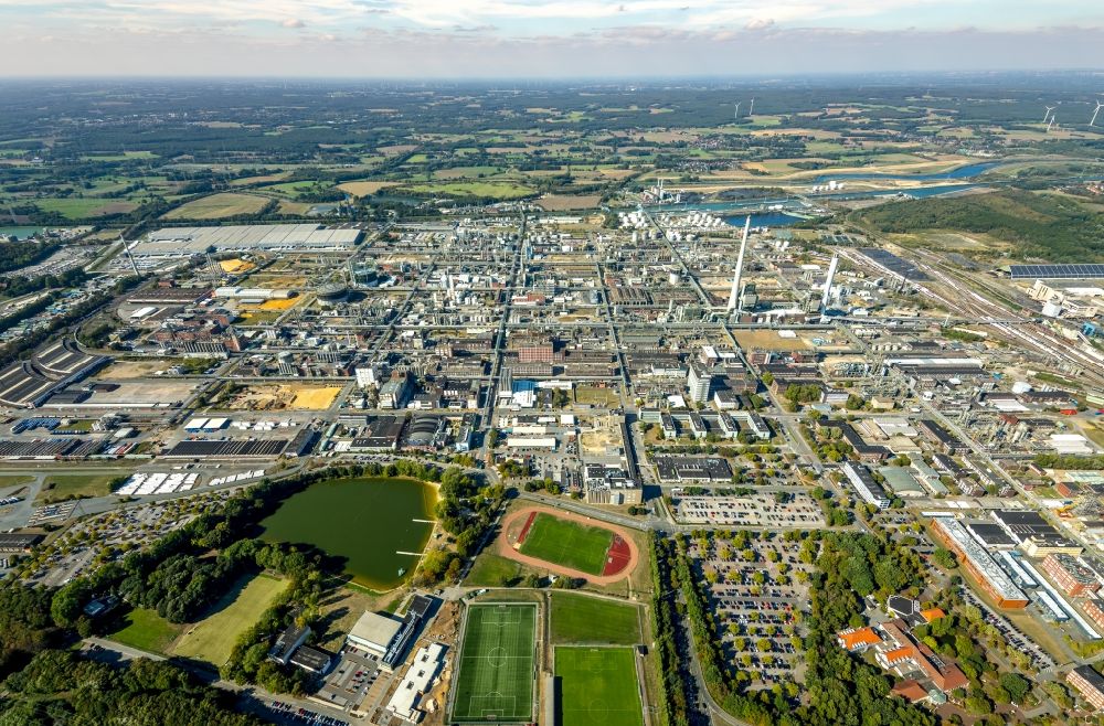 Aerial image Marl - Refinery equipment and management systems on the factory premises of the chemical manufacturers on Chemiepark in Marl in the state North Rhine-Westphalia, Germany