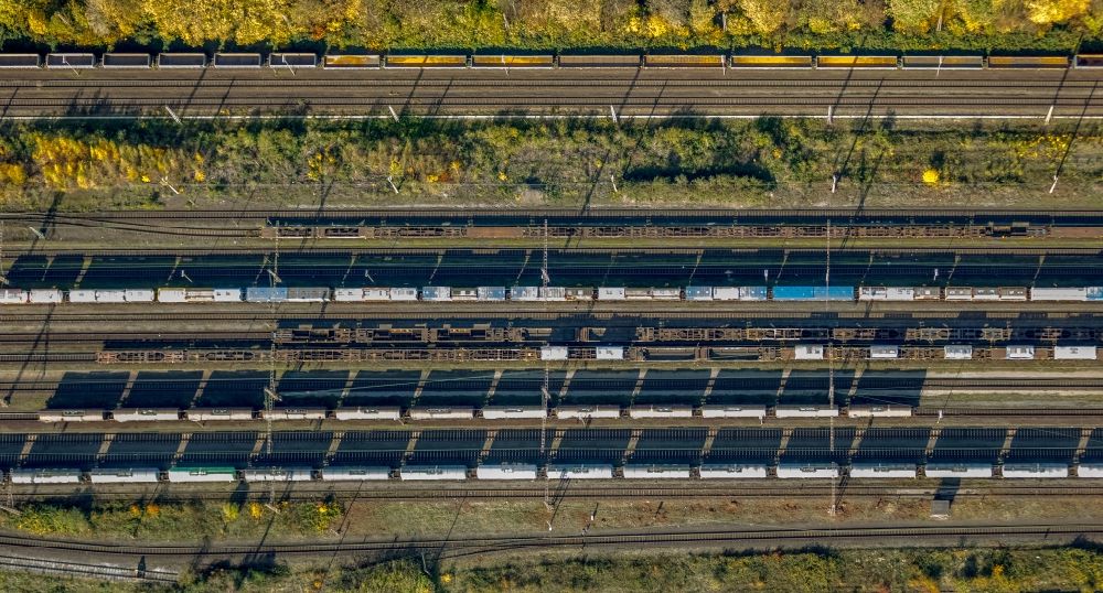Aerial image Duisburg - Marshalling yard and freight station of the Deutsche Bahn in the district Meiderich-Beeck in Duisburg in the state North Rhine-Westphalia, Germany