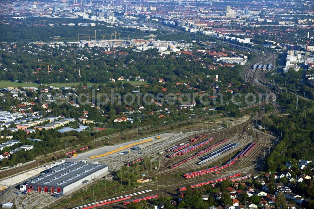 Aerial photograph München - Marshalling yard and freight station of the Deutsche Bahn in the district Pasing-Obermenzing in Munich in the state Bavaria, Germany