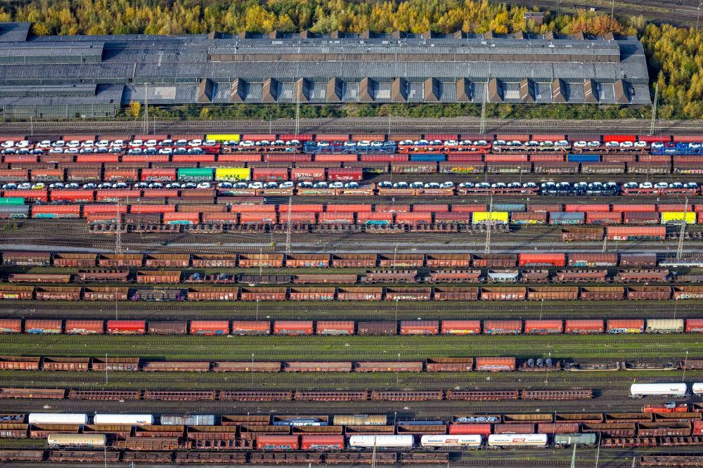 Herne from above - Marshalling yard and freight station on place Heinz-Ruehmann-Platz in Herne at Ruhrgebiet in the state North Rhine-Westphalia, Germany