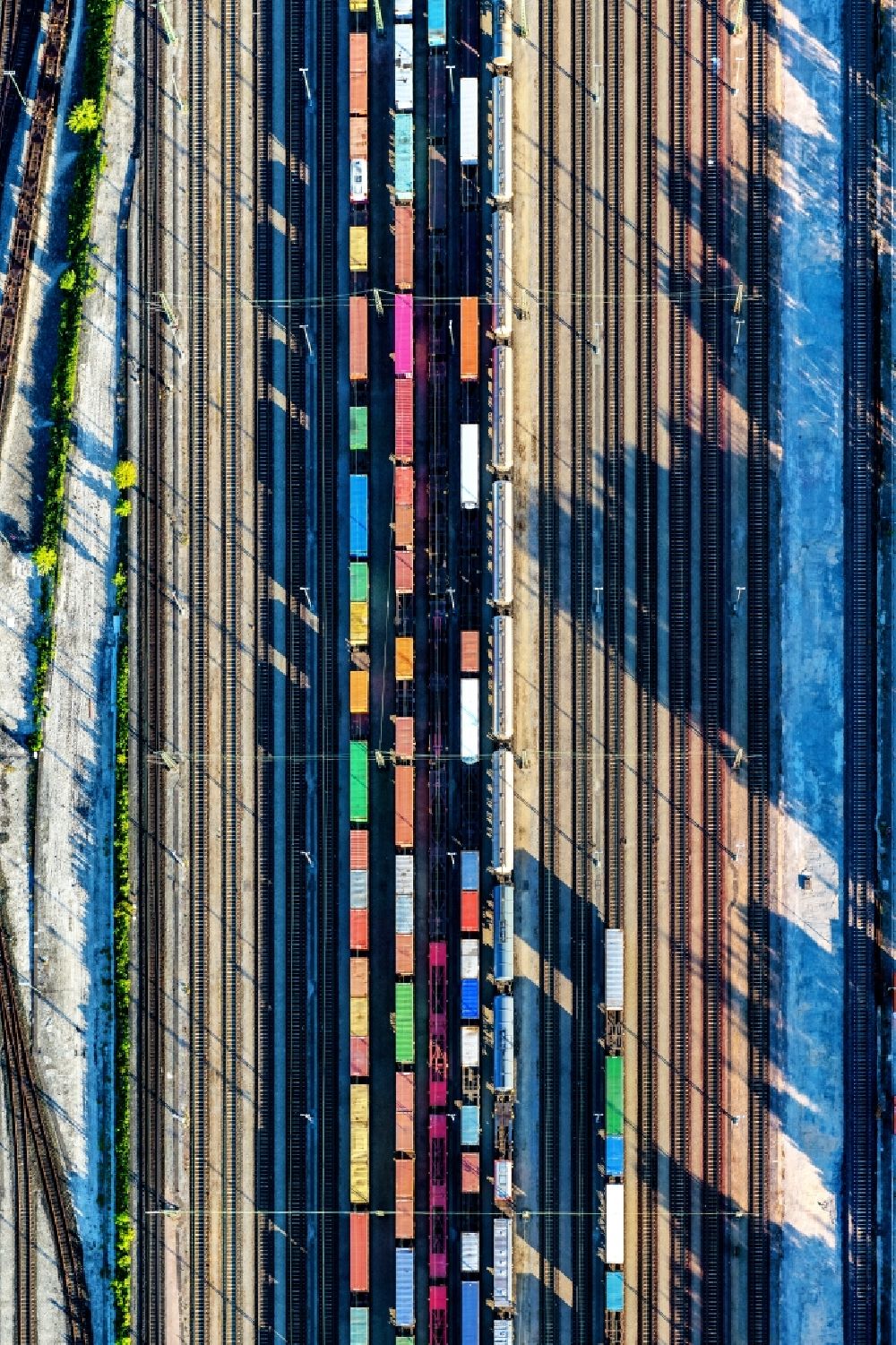 Aerial photograph Seevetal - Marshalling yard and freight station Maschen of the Deutsche Bahn in the district Maschen in Seevetal in the state Lower Saxony, Germany