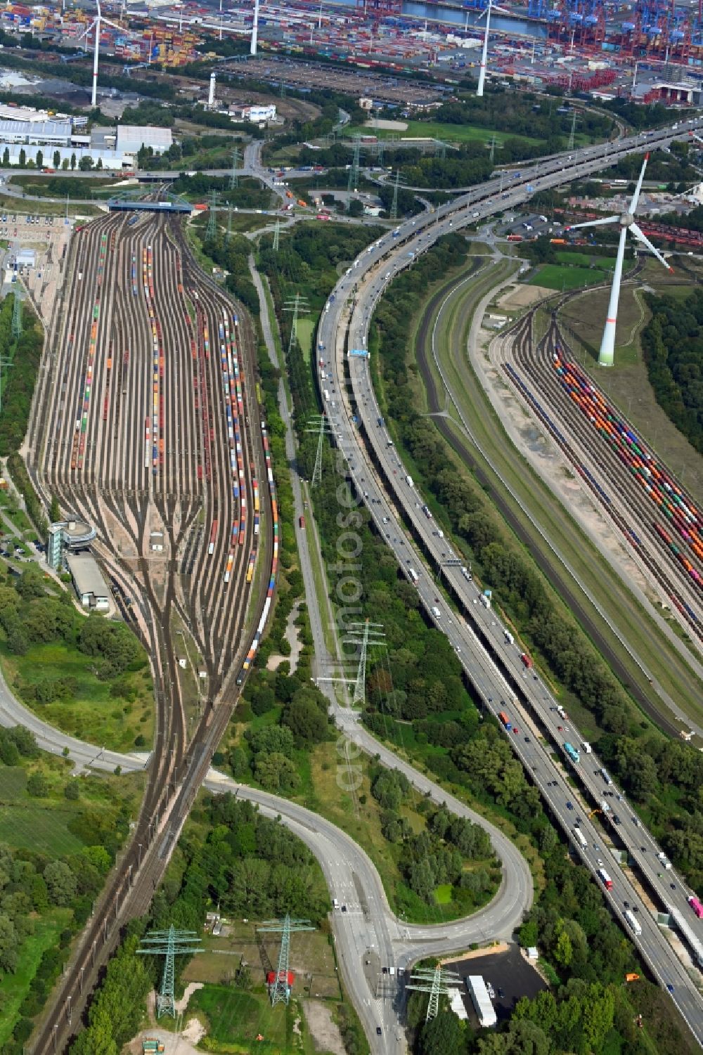 Aerial photograph Hamburg - Marshalling yard and freight station of the Deutsche Bahn in the district Altenwerder in Hamburg, Germany