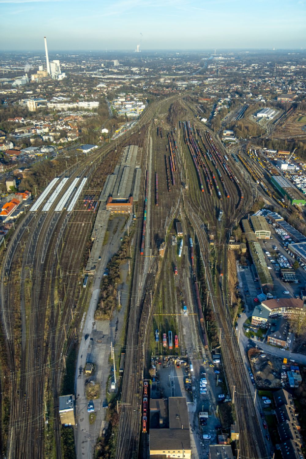Herne from the bird's eye view: tracks and rails at the Wanne-Eickel main station and the freight yard - marshalling yard of the Deutsche Bahn in Herne in the Ruhr area in the state of North Rhine-Westphalia