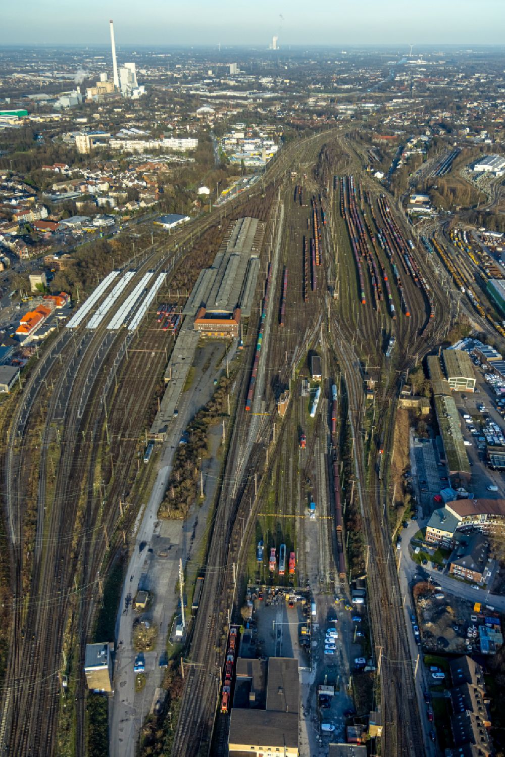 Aerial image Herne - tracks and rails at the Wanne-Eickel main station and the freight yard - marshalling yard of the Deutsche Bahn in Herne in the Ruhr area in the state of North Rhine-Westphalia