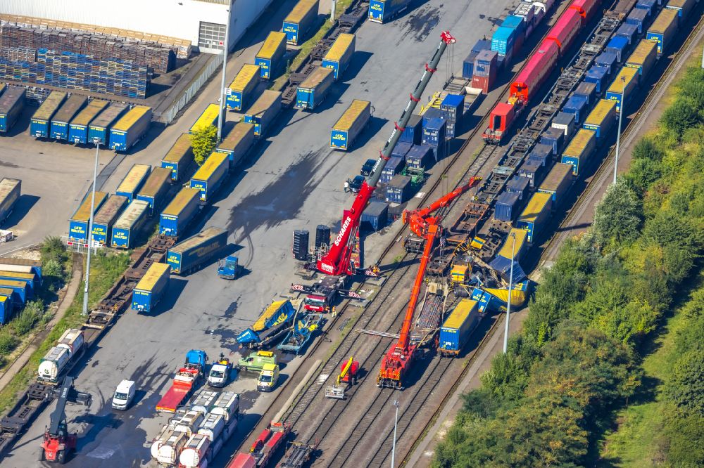 Aerial photograph Wanne-Eickel - Shunting accident at the marshalling yard and freight yard in Wanne-Eickel in the state North Rhine-Westphalia, Germany