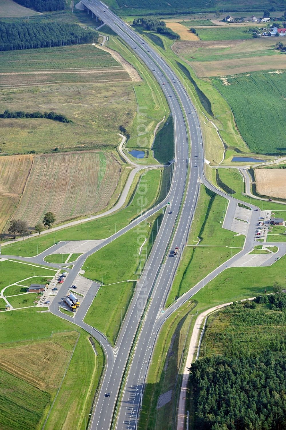 Aerial photograph Pszczó?ki / Hohenstein - View of a rest area on highway A1 in the province of Pommern