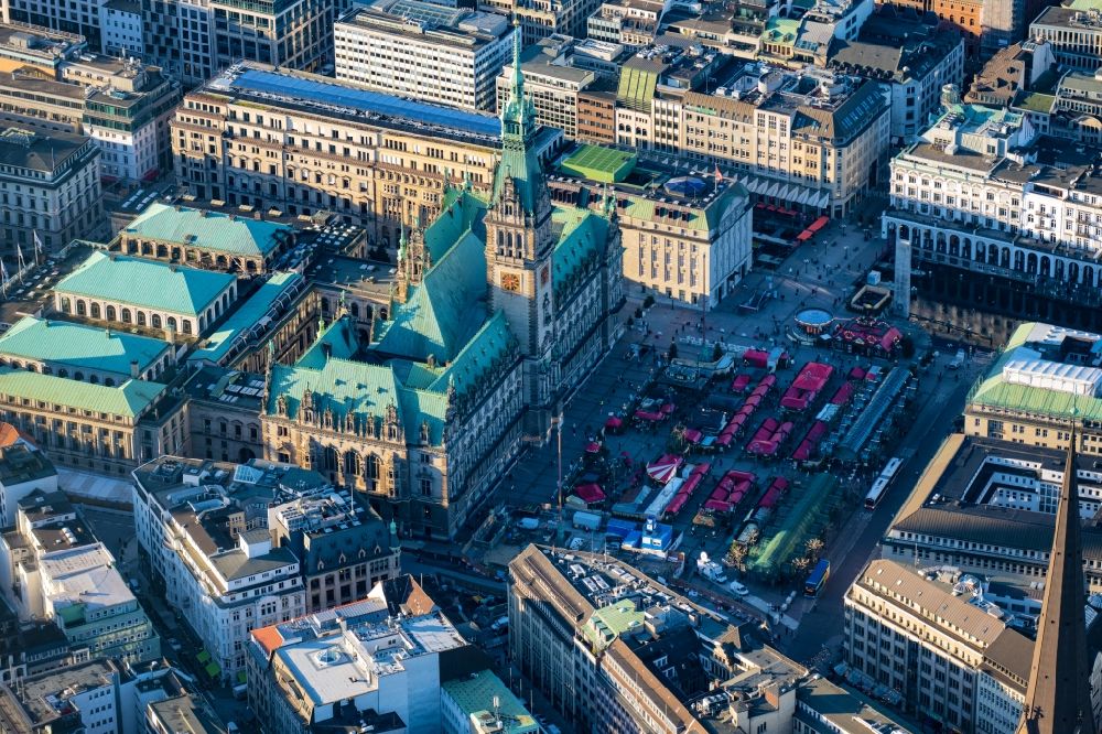 Aerial photograph Hamburg - Town Hall building of the city administration Alter Wall on Rathausmarkt- place in Hamburg