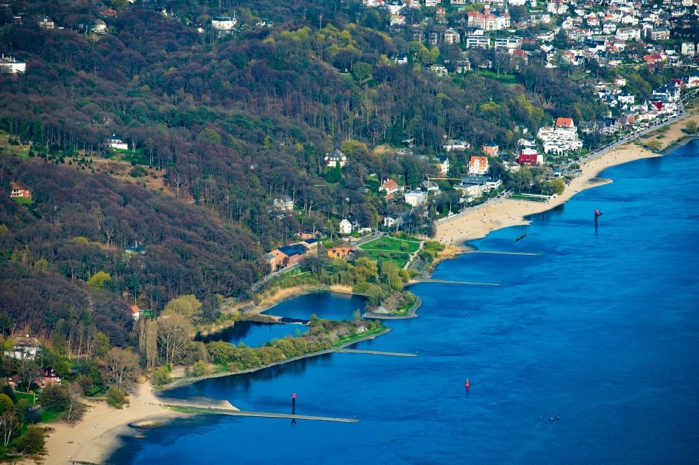Aerial image Hamburg - Retention basin Falkensteiner Ufer in the district of Blankenese in Hamburg, Germany