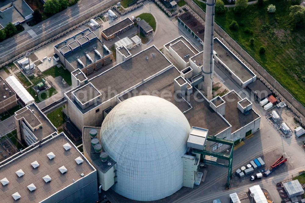 Aerial photograph Philippsburg - Building remains of the reactor units and facilities of the NPP nuclear power plant of EnBW Kernkraft GmbH on Rheinschanzinsel in Philippsburg in the state Baden-Wuerttemberg, Germany
