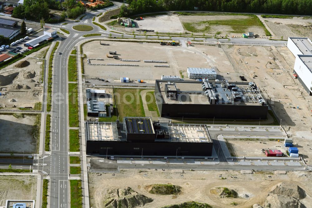 Aerial photograph Ingolstadt - Data center building and online data processing hub and energy center in the development area of the industrial wasteland IN-Campus in the district Niederfeld in Ingolstadt in the state Bavaria, Germany