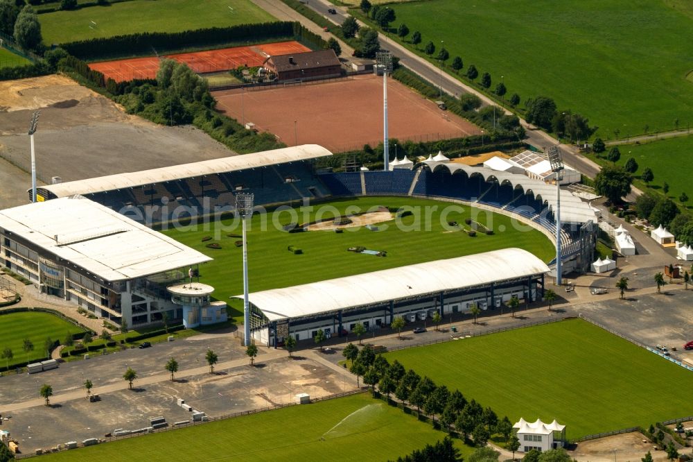 Aachen from above - Equestrian training ground and tournament training gallery on the Sportpark Spoers in Aachen in the state North Rhine-Westphalia, Germany
