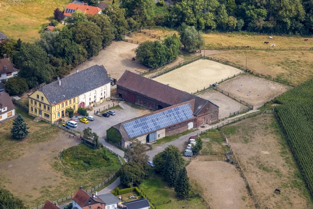 Aerial image Strickherdicke - Building of stables in Strickherdicke in the state North Rhine-Westphalia, Germany