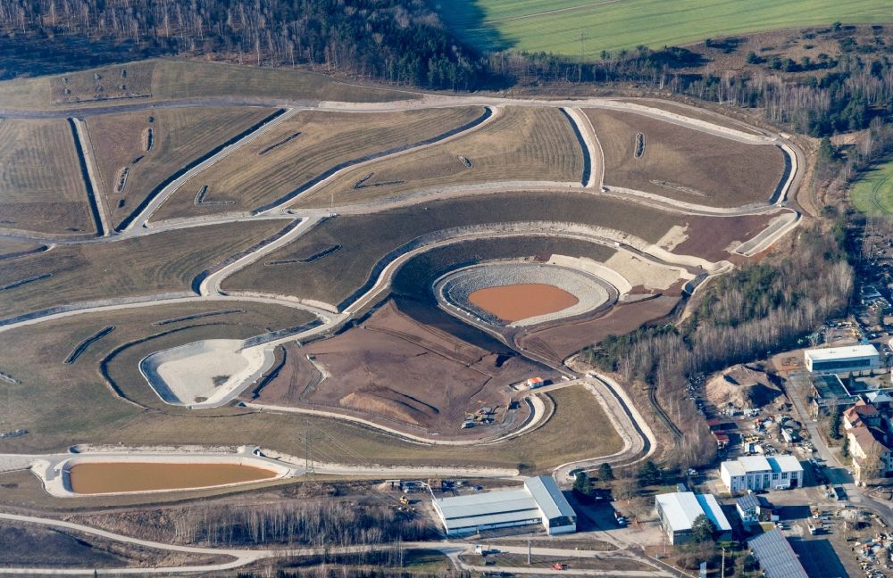 Aerial photograph Wackersdorf - Renovation, sealing and restoration work on the site of the refurbished landfill Deponie Westfeld in Wackersdorf in the state Bavaria, Germany