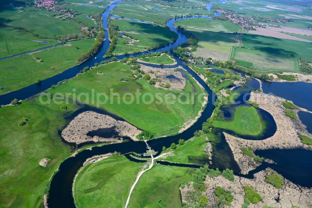 Aerial image Havelaue - Renaturation measures with flooding and excavations on the shore areas of the river Guelper Havel in the district Guelpe in Havelaue in the state Brandenburg, Germany