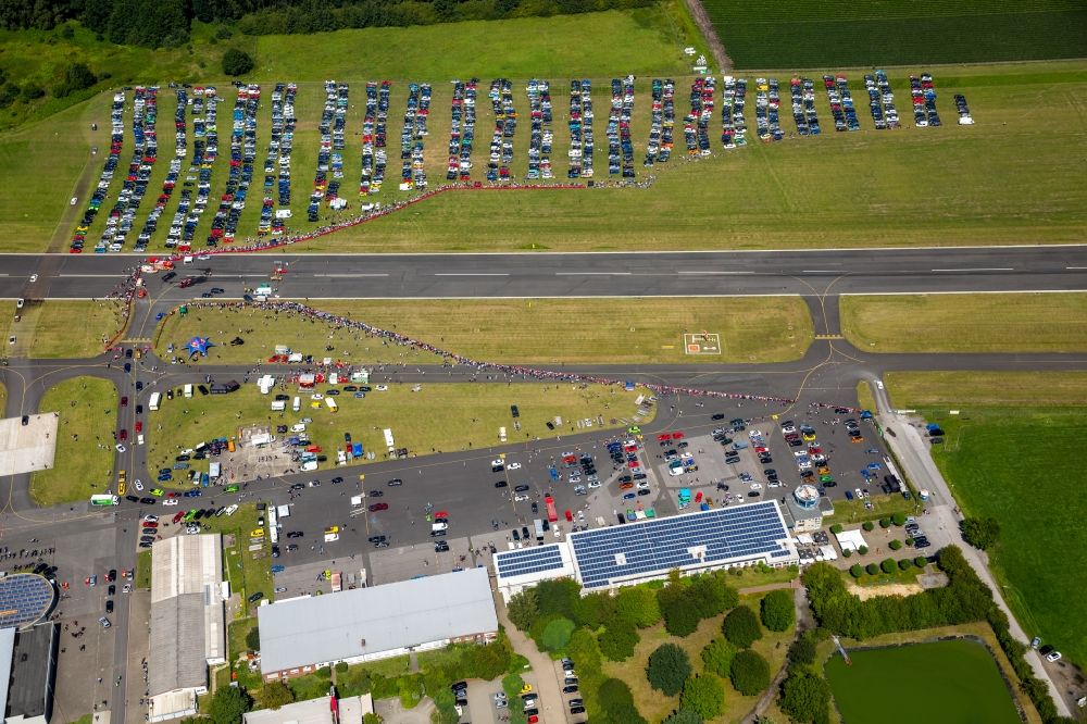Aerial image Hünxe - Race event of MSC Race @ Airport e.V. on the runway of the airfield of the Flugplatzgesellschaft Schwarze Heide mbH in Huenxe in the state North Rhine-Westphalia, Germany